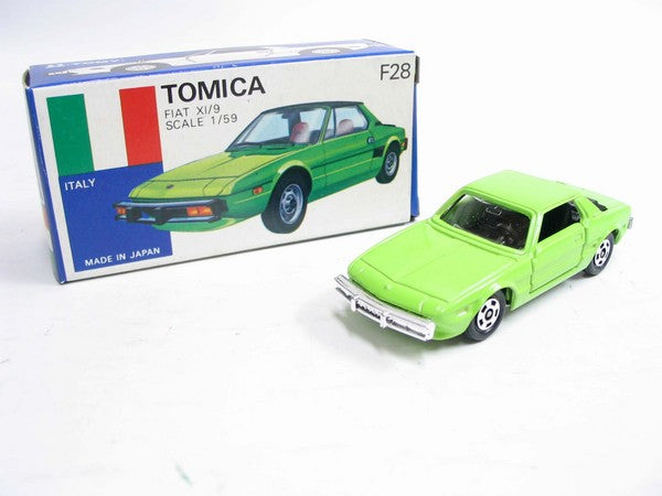 VINTAGE TOMICA F28 Foreign Cars ITALY - FIAT XI 9 MADE IN JAPAN