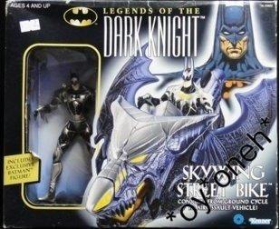 KENNER LEGENDS OF DARK KNIGHT BATMAN WITH SKYWING STREET BIKE