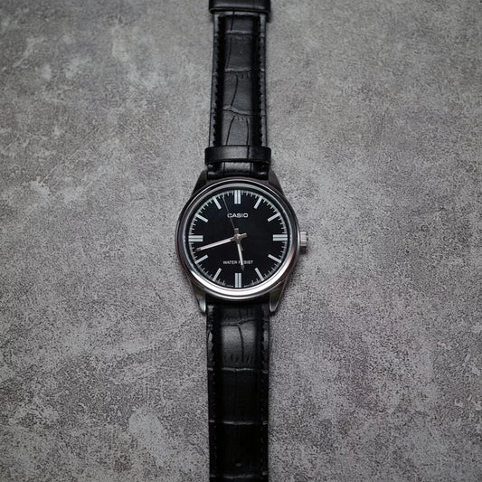 Casio MTP-V005L-1A / LTP-V005L-1A 40mm / 28mm Vintage Watch