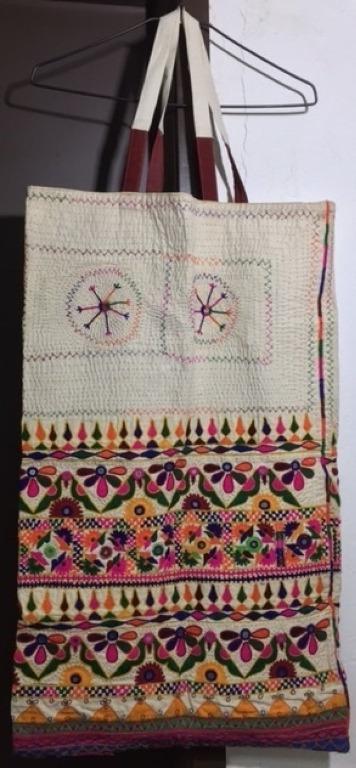 Indian ethnic bag OLD RABARI HAND EMBROIDERY MIRROR BANJARA TRIBAL RARE SHOULDER ETHNIC KUCHI BAG special tote bag b31582075 E3492-1016N