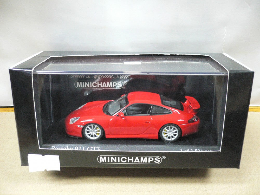 MINICHAMPS 1/43 PORSCHE 911 GT3 2003 RED