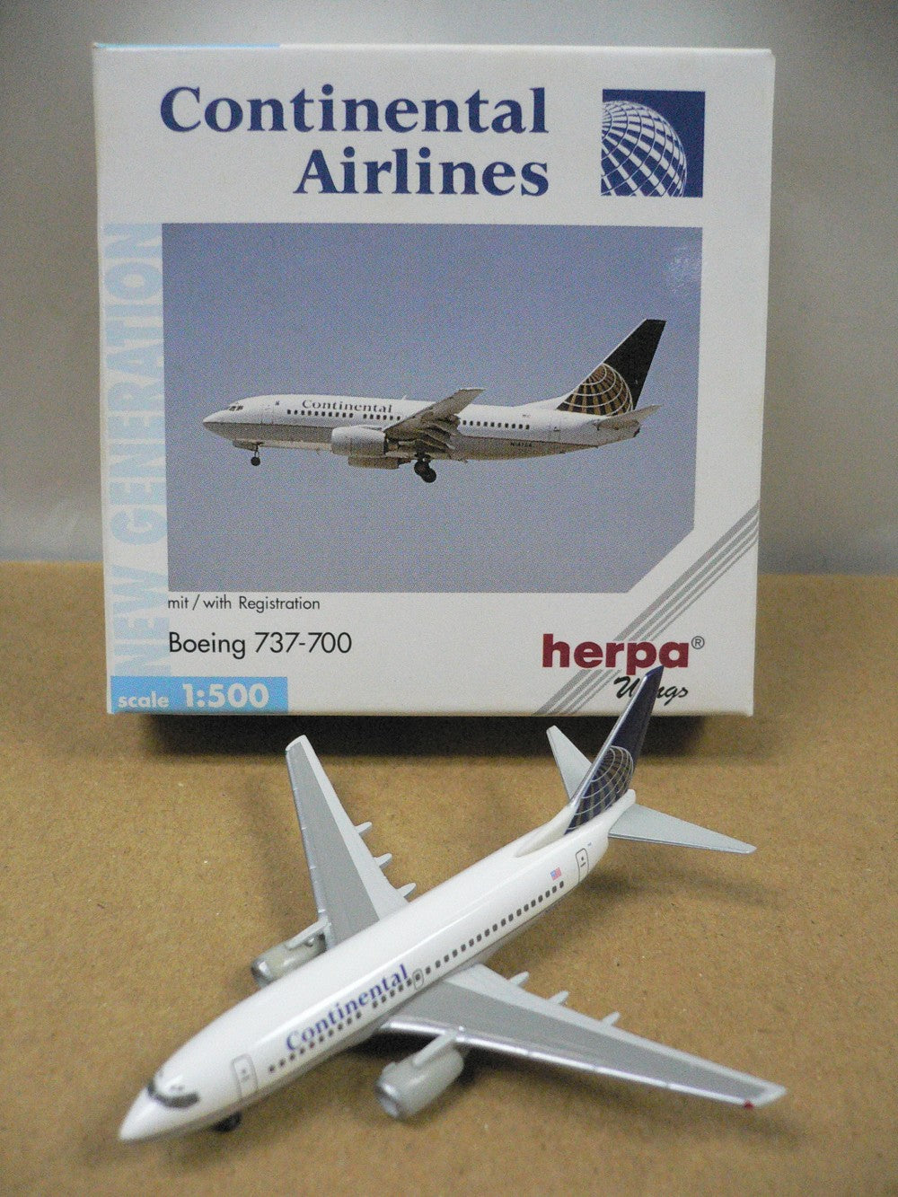 HERPA WINGS 1/500 CONTINENTAL AIRLINES BOEING 737-700 N24702
