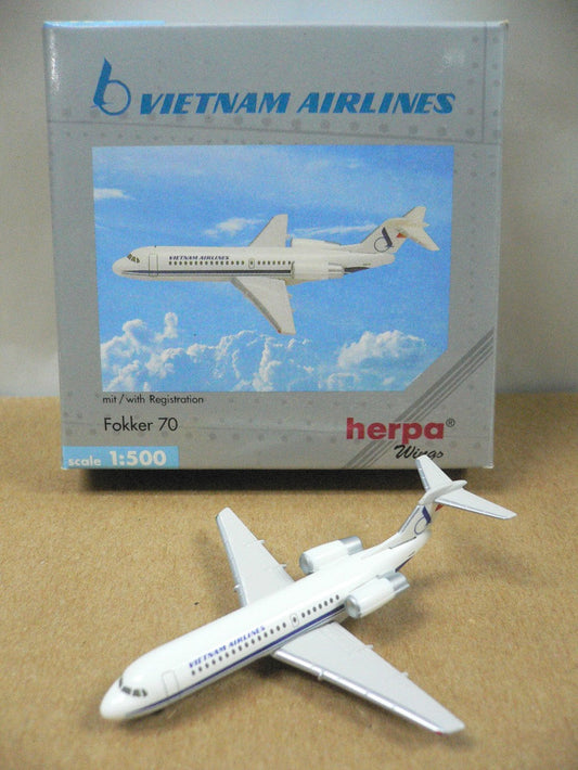 HERPA 1/500 VIETNAM AIRLINES FOKKER 70 VNA502