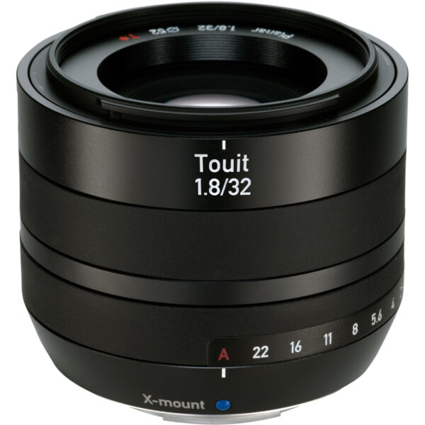 Zeiss Touit 32mm f/1.8 lens (Fuji X-mount)