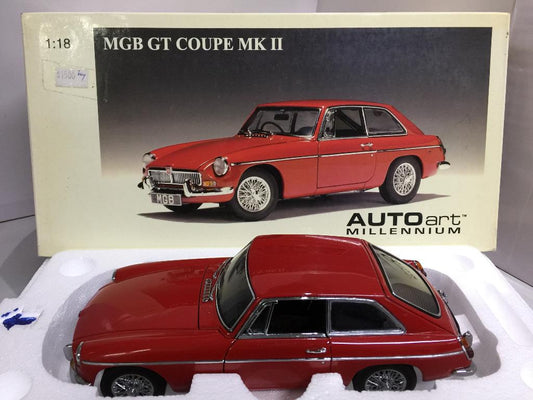 AUTOART 1/18 MGB GT COUPE MK II 69 RED