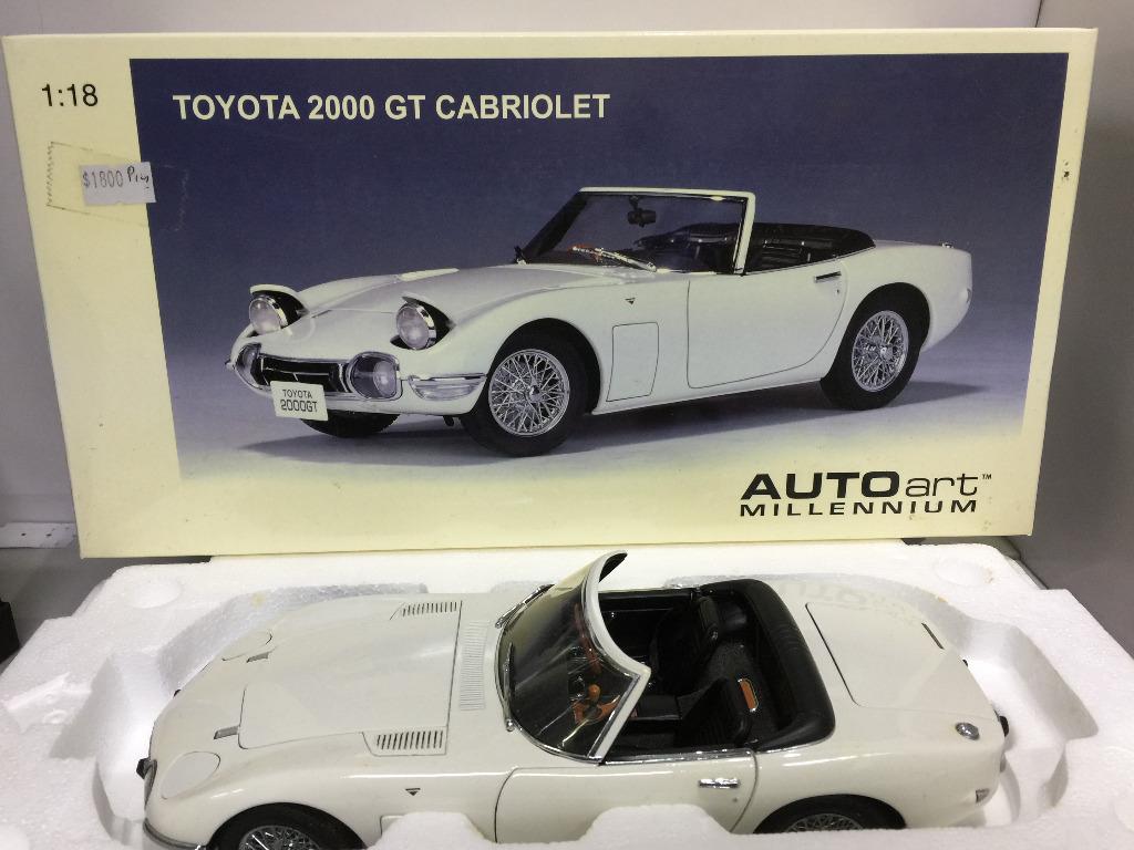 AUTOART 1/18 TOYOTA 2000 GT CABRIOLET WHITE