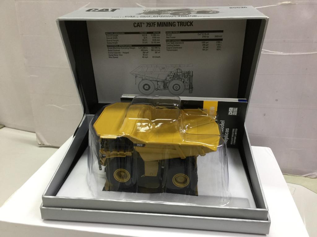 DIECAST MASTERS 1/125 Cat 797F Mining Truck