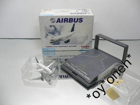 HERPA WINGS 1/500 AIRBUS A319 CORPORATE JETLINER F-WWIF