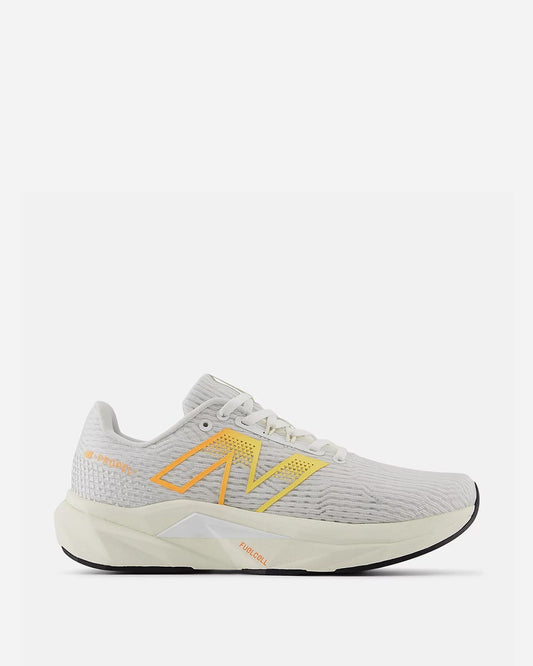 New Balance FuelCell Propel v5