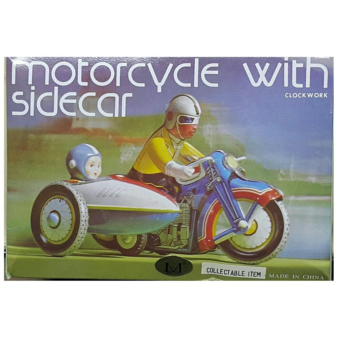 CLOCKWORK MS709 MOTORCYCLE WITH SIDECAR WINDING TIN TOY