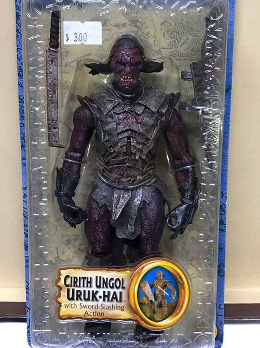 TOY BIZ 81364 THE LORD OF THE RINGS THE RETURN OF THE KING CIRITH UNGOL URUK-HAI WITH SWORD-SLASHING ACTION