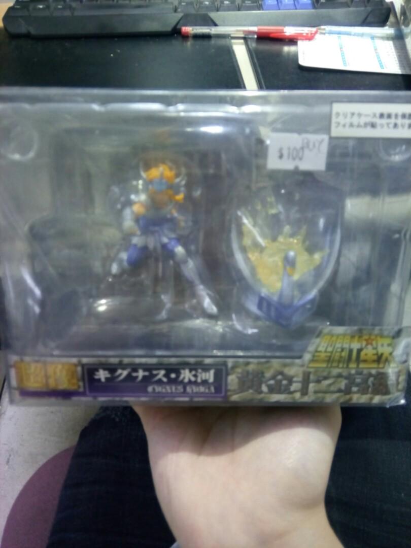 Saint Seiya Golden Zodiac Edition Hyoga Modeling Prize Model New Unopened Medicos 81748