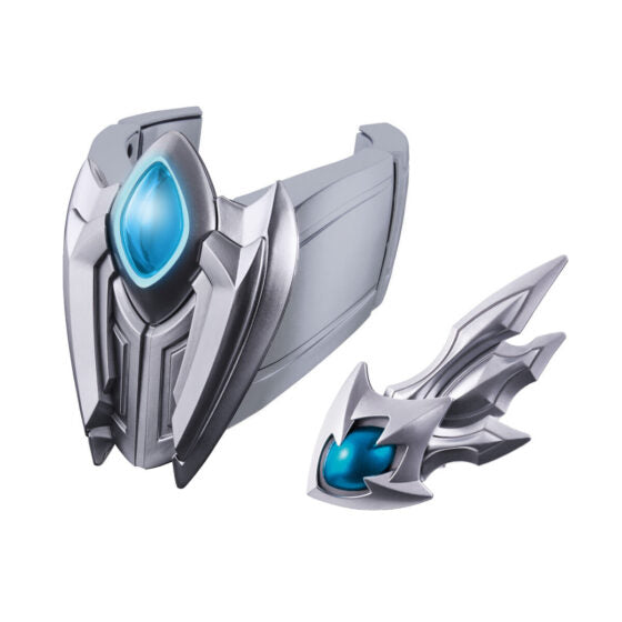 【Ultraman】DX Ultimate Bracelet & New Generation Badge