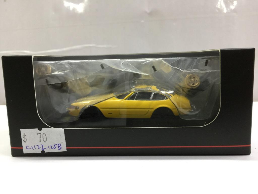KYOSHO FERRARI 365 GTB4 "DAYTONA" YELLOW