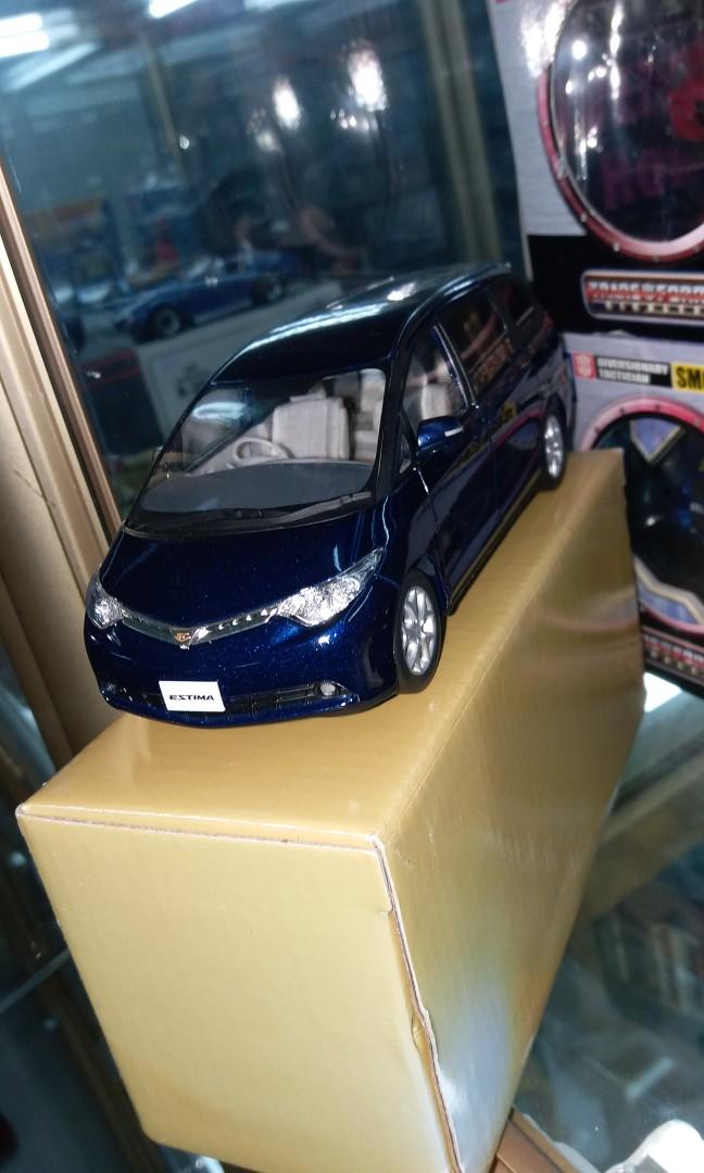 1/30 Toyota Estima