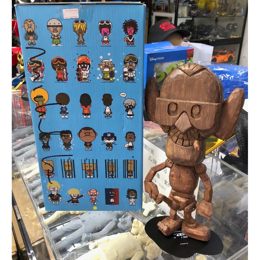 CRAZYSMILES KINDERGARDENER MICHAEL LAU 9" WOOD GARDENER 10TH ANNIVERSARY KG9W1110 108 ZEX FIGURE