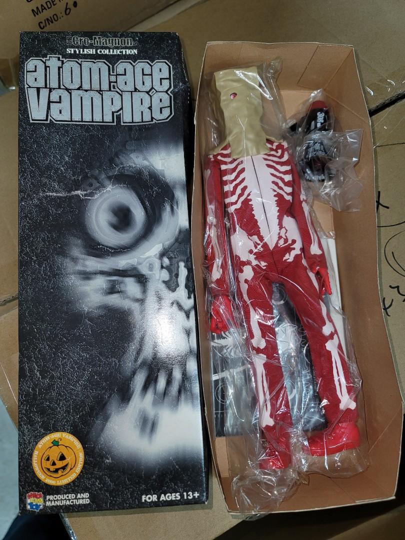 Medicom Atom-ace vampire balzac 1/6 action figure red with broken hands, feet and limbs