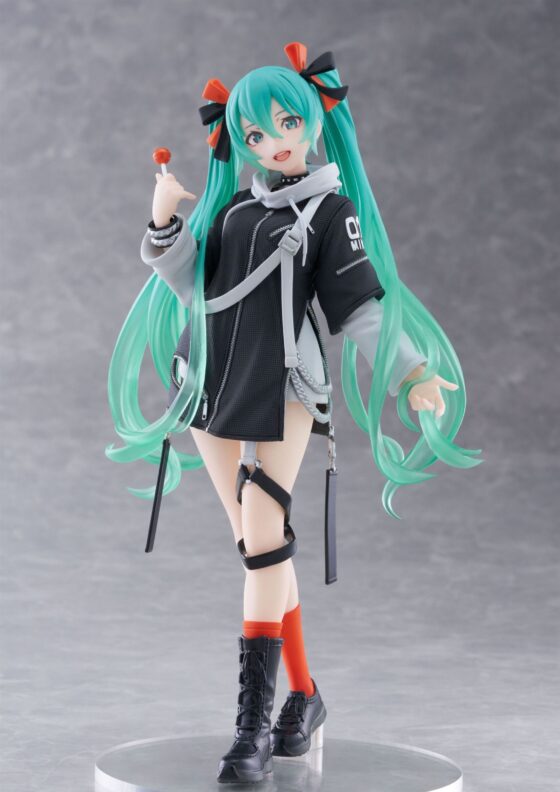 TAITO prize Hatsune Miku Fashion (PUNK Ver.)