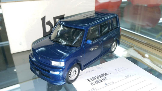 Toyota 1/24 bB diecast Japanese showroom car out of print