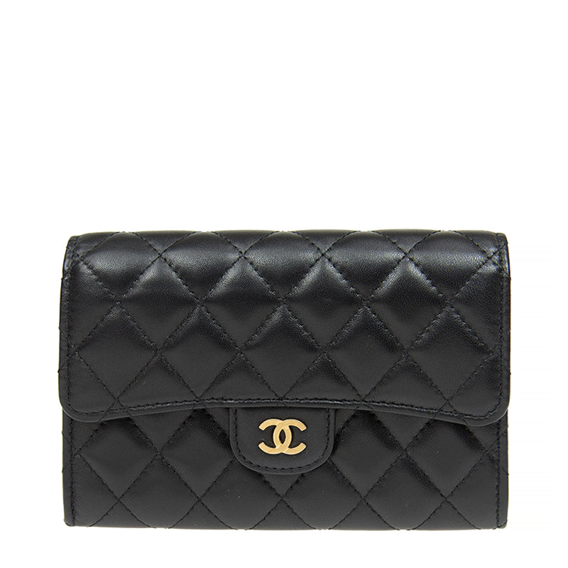 Chanel Short Button Wallet A84403LBLKGP 4835