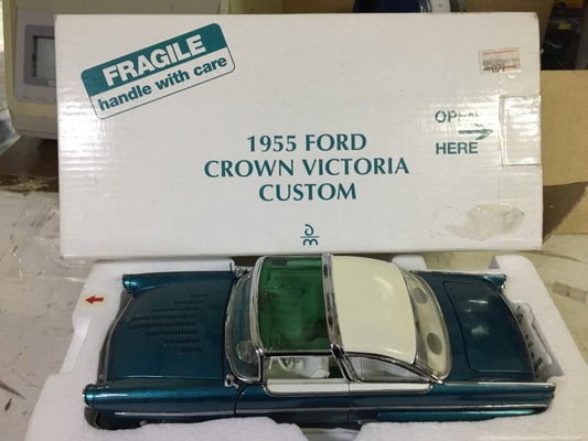 DANBURY MINT 1/24 1955 FORD CROWN VICTORIA CUSTOM GREEN