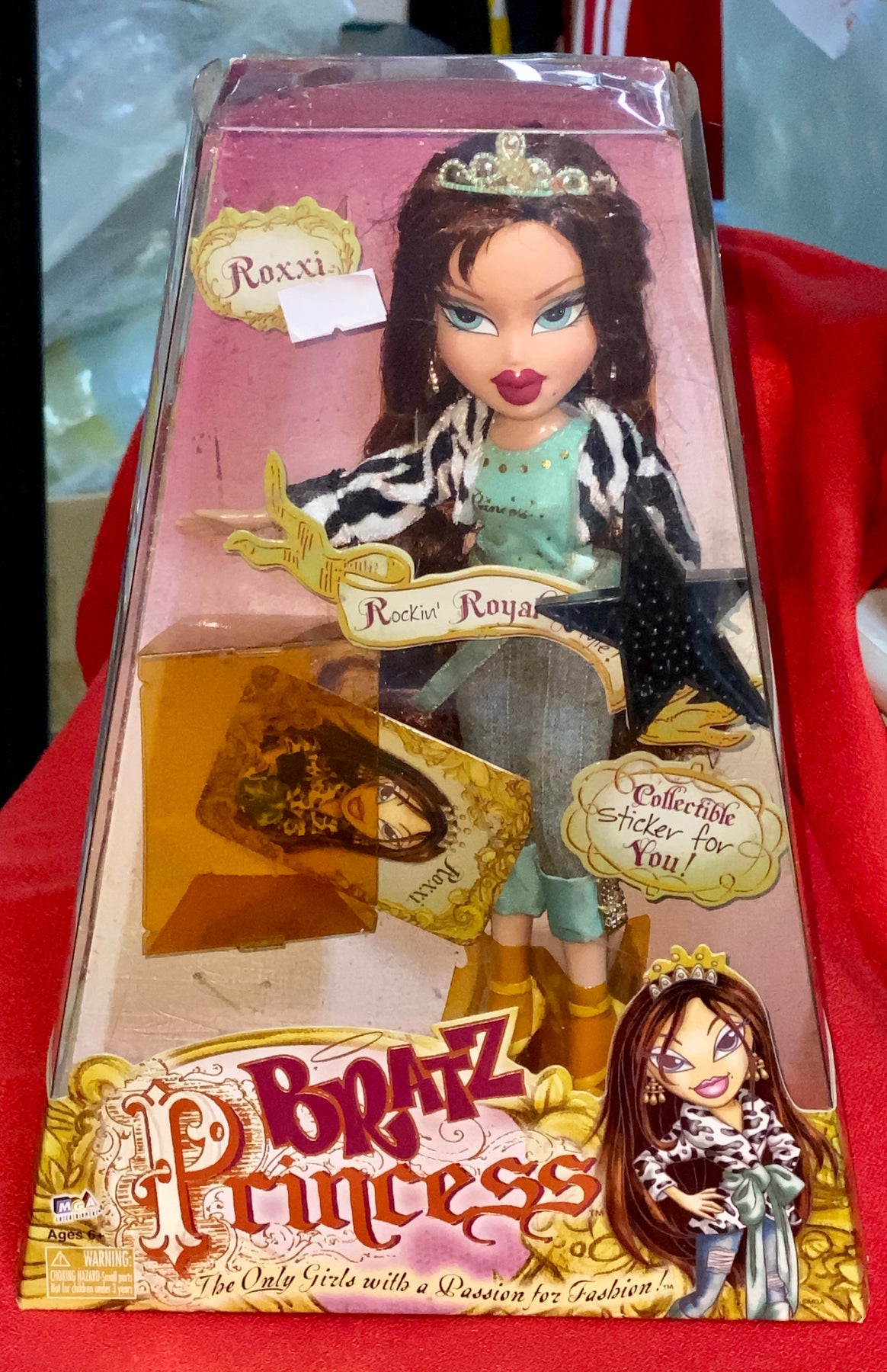 C1205 MGA 10092 BRATZ PRINCESS ROCKIN ROYAL STYLE #ROXXI DOLL