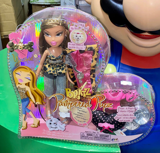 MGA 34359 BRATZ PAMPERED PUPZ #YASMIN DOLL