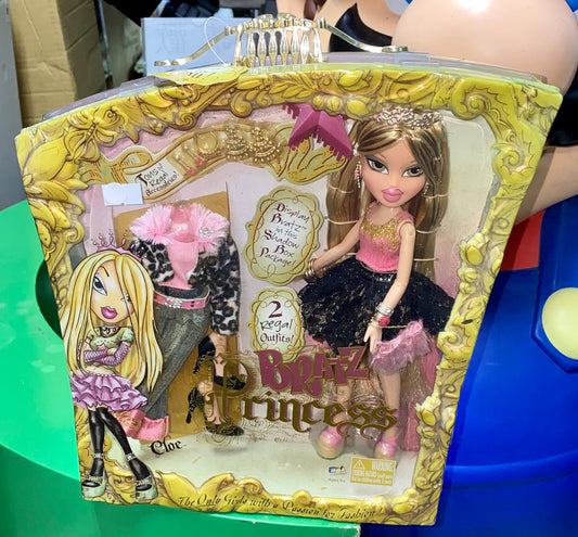 C1205 MGA 31363 BRATZ PRINCESS # CLOE DOLL