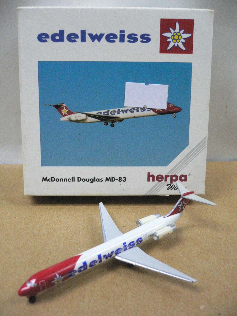 HERPA WINGS 1/500 edelweiss MCDONNELL DOUGLAS MD-83 HB-IKP