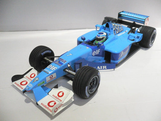 MINICHAMPS 1/18 BENETTON RENAULT B201 2001 #7