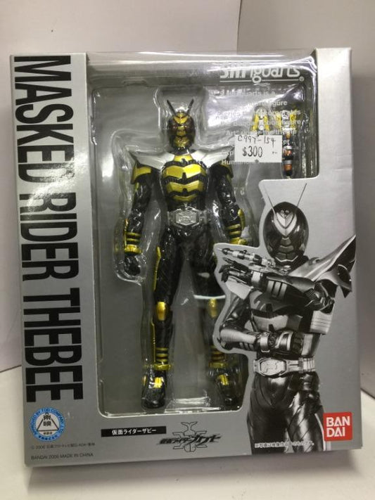 BANDAI SHFIGUARTS MASKED RIDER THEBEE