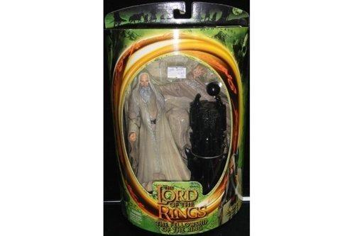 TOY BIZ 81023 THE LORD OF THE RINGS THE FELLOWSHIP OF THE RING SARUMAN WITH MAGIC FLOATING PALANTIR ON BASE CHRISTOPHER LEE  1113173391