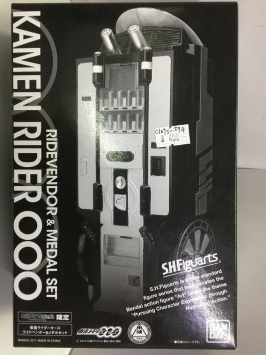 BANDAI SHFIGUARTS KAMEN RIDER OOO RIDEVENDOR & MEDAL SET