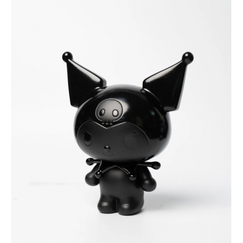 KUROMI IN BLACK