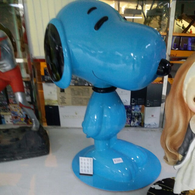 Snoopy Super Large Six-foot High Shopping Mall and Store Display Snoopy Blue