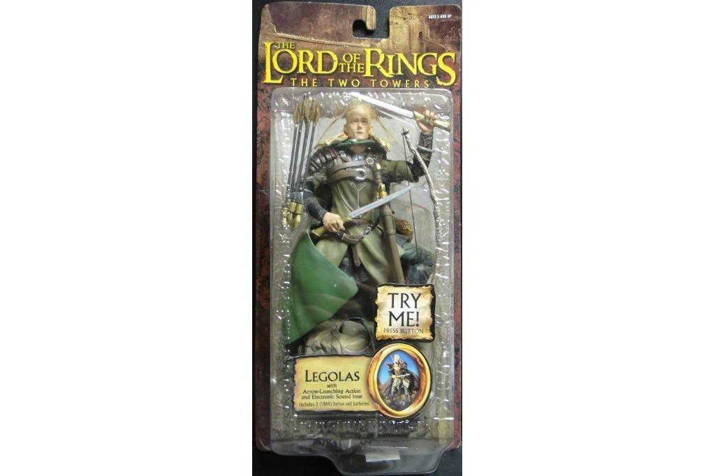 TOY BIZ 81663 THE LORD OF THE RINGS THE TWO TOWERS LEGOLAS WITH ARROW-LAUNCHING ACTION AND ELECTRONIC SOUND BASE ORLANDO BLOOM
