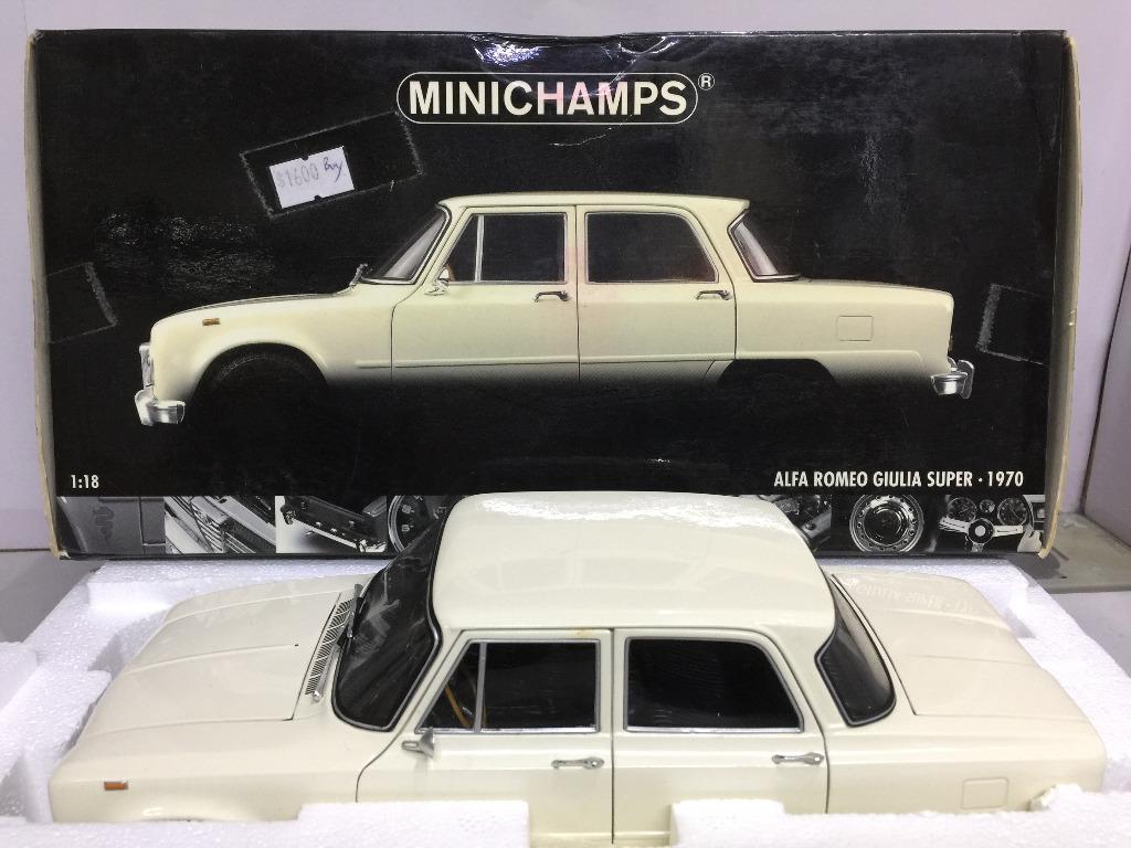 MINICHAMPS 1/18 ALFA ROMEO GIULIA SUPER 1970 WHITE